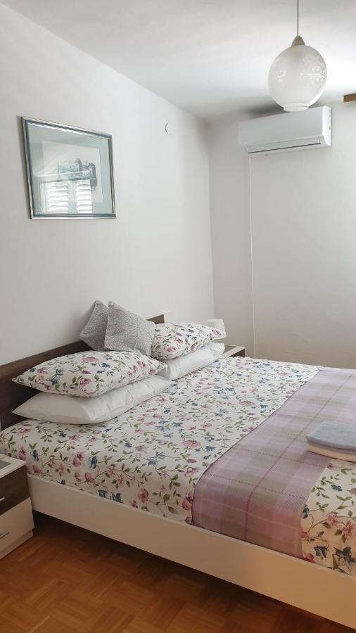 Oaza Apartment Razanac Exterior photo